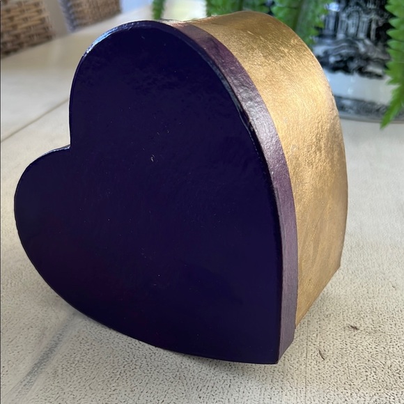Heart Shaped Purple and Gold paper mache box - Picture 1 of 9